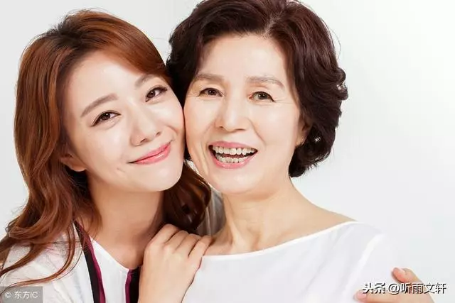 「媽,您怎麼讓我老婆,給您洗腳」「我是婆婆,有錯嗎?」
