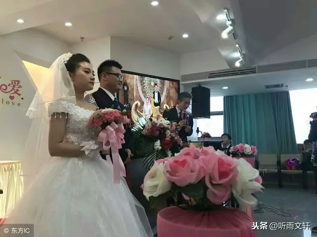 「媽,您怎麼讓我老婆,給您洗腳」「我是婆婆,有錯嗎?」