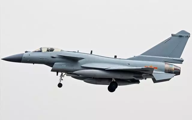 忘掉殲20吧!它才是中國空軍真正的主力:列裝數量已經超過400架