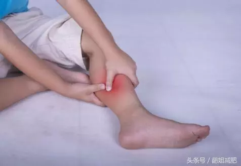 醫生奉勸:不想血管堵塞,每天堅持這3個動作,少做這3件事