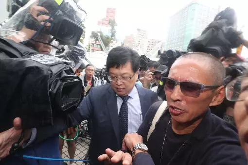 全身而退?鈕承澤涉醜聞「可能退出演藝圈」 他詭笑「早就鋪好後路」:你們小心點
