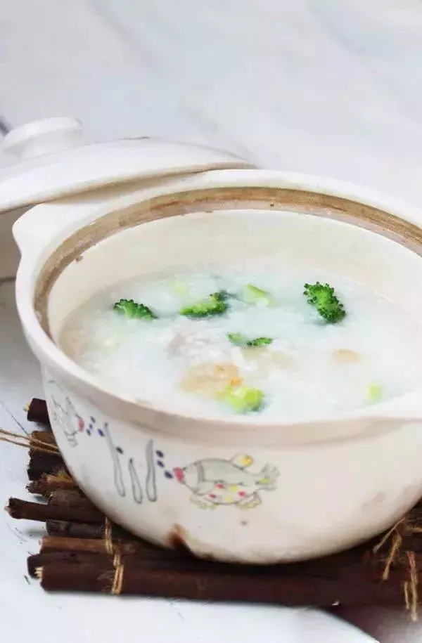 冬天給孩子煲這12道湯,孩子長高少生病!