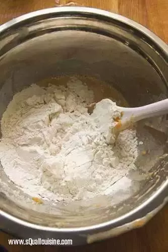 一種糕點,兩種口味,這樣蒸的糕點太美味了~