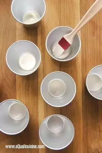 一種糕點,兩種口味,這樣蒸的糕點太美味了~