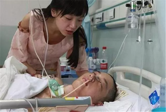 丈夫成植物人,妻子上班打錯電話給丈夫,接通之後,明白了一件事