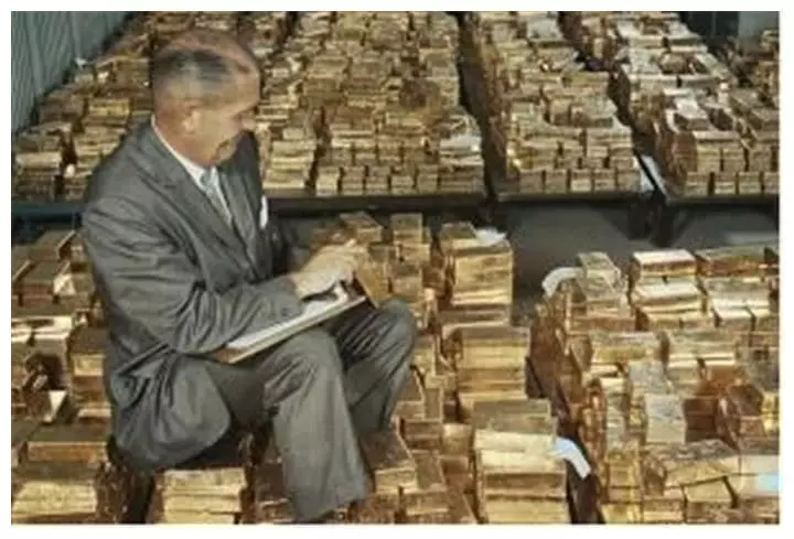 世界上最牛的金庫,黃金成堆卻從不怕偷,門口就兩個保安