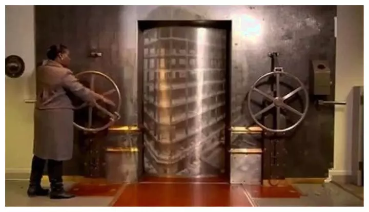 世界上最牛的金庫,黃金成堆卻從不怕偷,門口就兩個保安