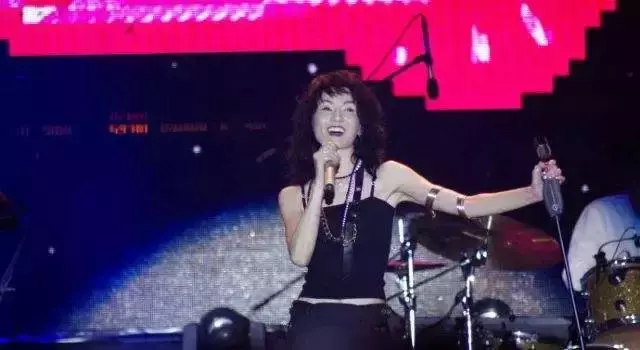 40歲息影,卻拿完了其他演員「一輩子」都拿不到的獎