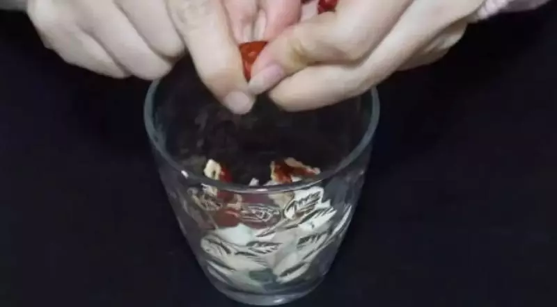晚上經常失眠多夢?農村老奶奶教我這一招,讓你一覺睡到大天亮!