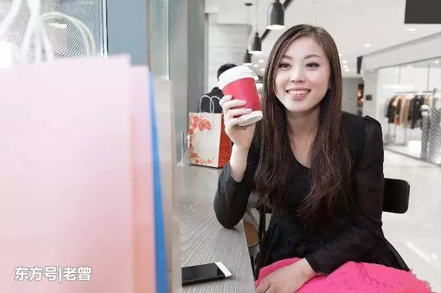 新婚妻子流產2次,被婆婆趕回娘家,離婚三年丈夫後悔不已
