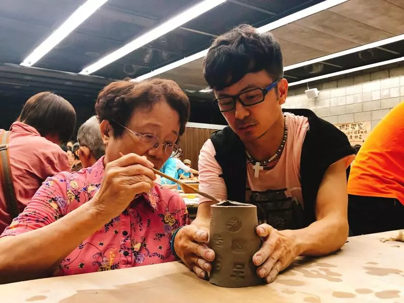 唐從聖淚憶「爸媽相繼失智」半夜起床13次 照顧12年從不嫌累:本就該回報爹娘