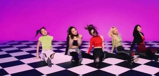 Red Velvet新曲「RBB」MV你真的看懂了嗎?