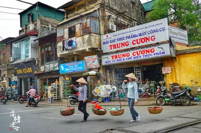 這條老街區是越南河內的著名景點,但一般遊客進來容易出去難