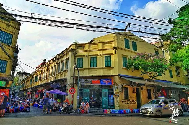 這條老街區是越南河內的著名景點,但一般遊客進來容易出去難