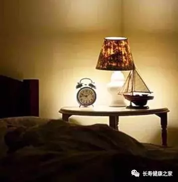 睡眠長短 = 壽命長短,這五個睡覺習慣都是「病」,再不改早晚要命