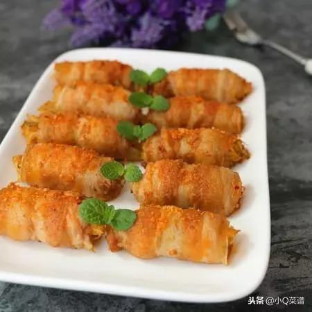 開胃的五花肉做法,五花肉酸菜卷,好吃的不得了