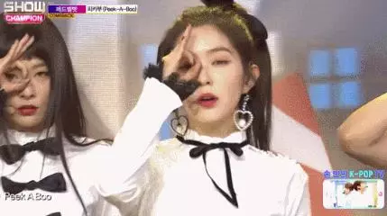 眼尖網友發現,Red Velvet Irene新歌舞蹈跳的跟成員不太一樣?