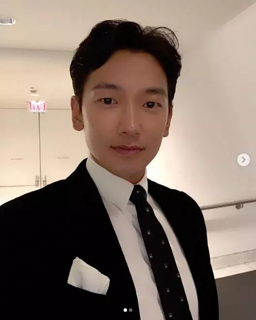 「亞洲小天王」Rain推出七人組跨國男團組合,明年將正式亮相!