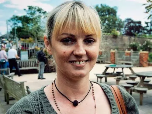 英女游墨西哥離奇亡, 遺體器官全消失!連大腦跟眼睛都被挖走! 只留小腸 !