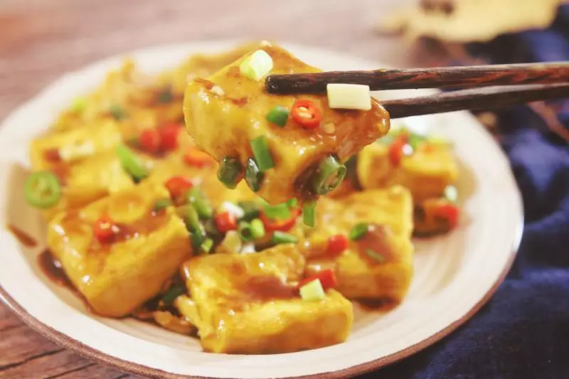 教你個豆腐的創意煎法,外酥里嫩不易碎,老少皆宜的美食