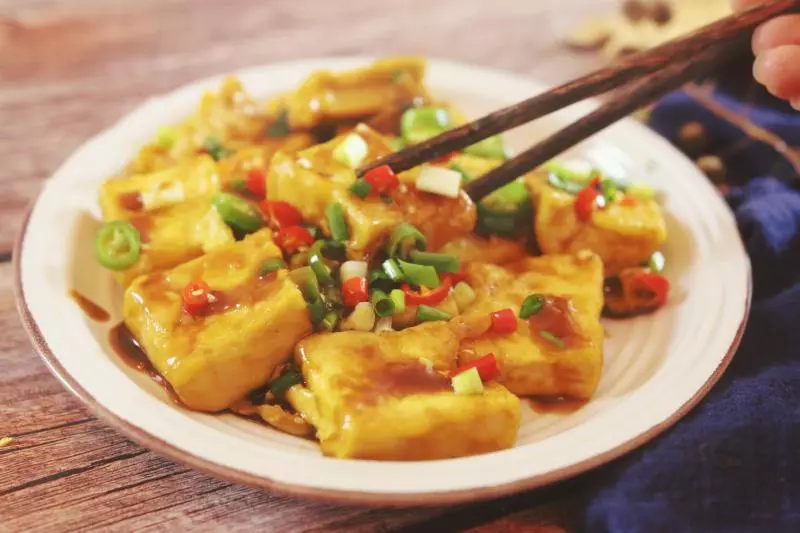 教你個豆腐的創意煎法,外酥里嫩不易碎,老少皆宜的美食