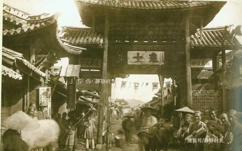 6張「打臉清朝宮鬥劇拍得太假掰」的真實街景照 光是道路就能看出差別!