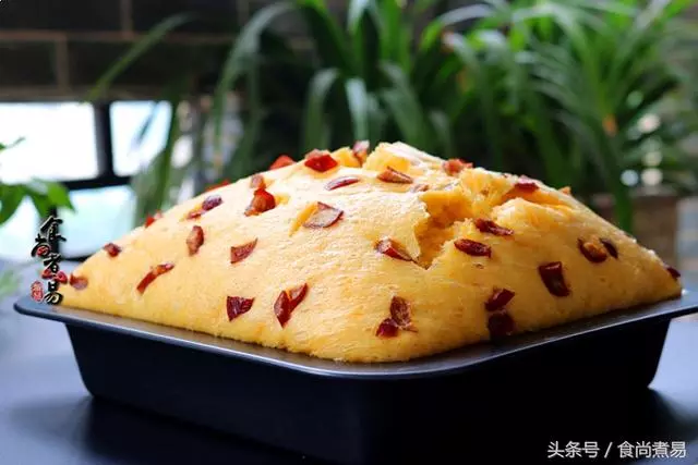 簡單美味的馬拉糕,像一座金山,年節做來吃,寓意感十足!