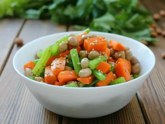 宿便終於找到「出口」了!常吃這3種便宜食物,腸道很通暢