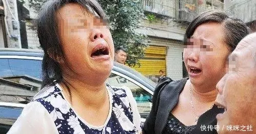 丈夫外出打工失蹤,妻子千里尋夫進城當清潔工,年終開會時看到老闆...