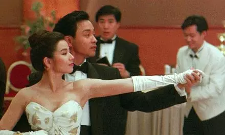 58歲「鍾楚紅」素顏照曝光,滿臉皺紋卻拒不整容,堅持優雅老去!丈夫走後不再嫁!