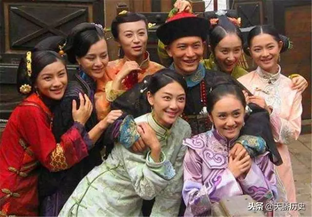 古代有錢人常常「三妻四妾」,三妻是哪三個妻?四妾又都是什麼稱呼?