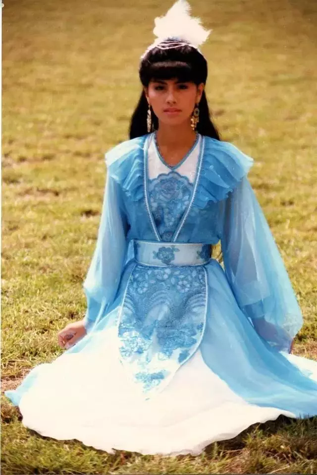 田麗:不能給我愛情,還來分我麵包!勇敢離婚2次的她,51歲美過25歲