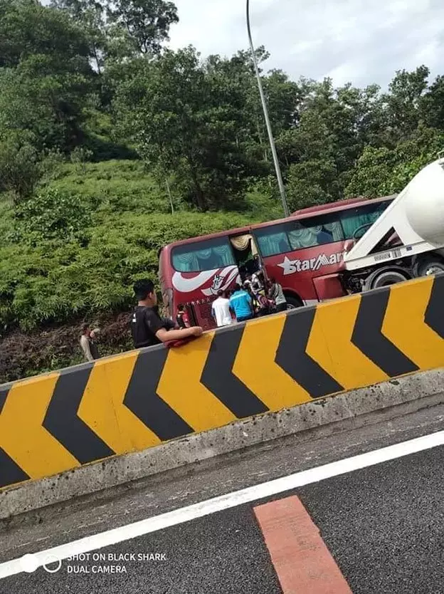 【南北大道釀嚴重車。禍】南下交通癱瘓!