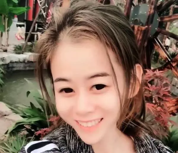 美女睡豬豬 年收入百萬人民幣