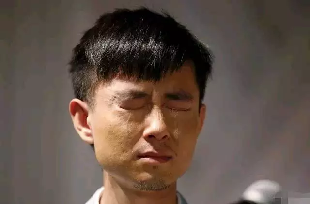 兒媳有喜,俺每天燉雞湯,兒子嘴饞喝一小口後,衝進廚房砸了鍋