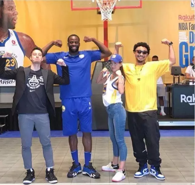 日本最美籃球記者,喜歡和NBA黑人球員相處,被讚第一美臀