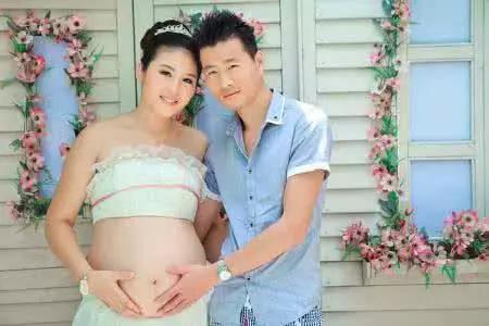 結婚半年離婚,一年後前婆婆讓我跟前夫復婚,我笑著說我又不傻