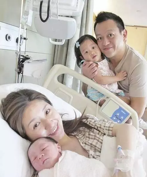 曾在TVB苦熬3年不火,閃婚嫁大12歲富豪,一連生3胎34歲似少女!