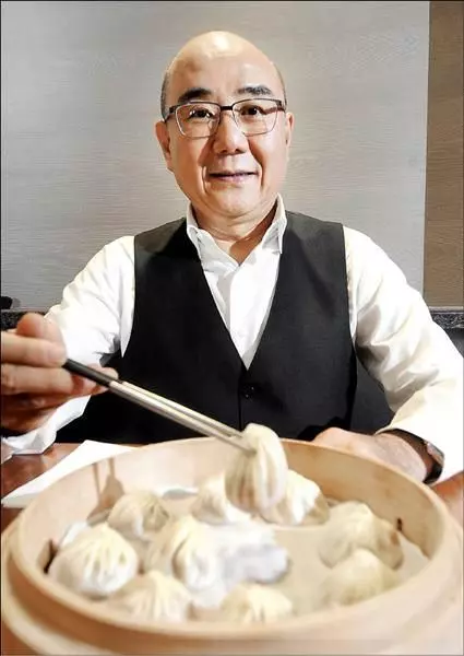鼎泰豐老闆曾建議給薪45K!一張圖曝吳寶春8年後給薪真相… 網笑:格局不同