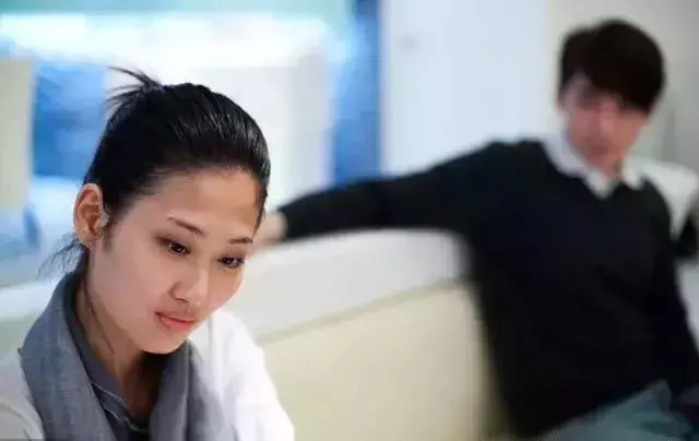 我癱瘓,老婆帶兒子走了,兩年後我找到兒子,他說:媽去世一年了
