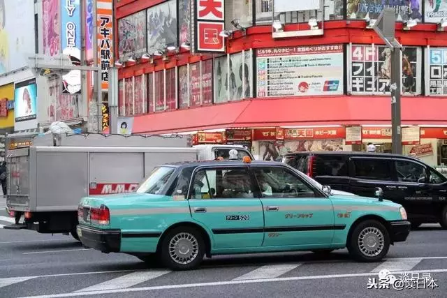 為什麼日劇里的主人公再著急也不打車呢?日本計程車究竟有多貴?