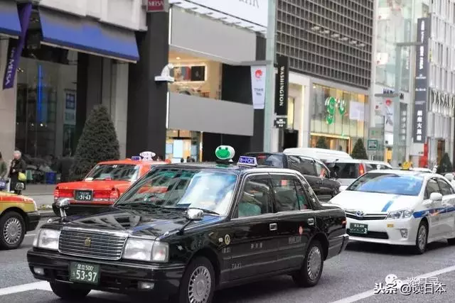 為什麼日劇里的主人公再著急也不打車呢?日本計程車究竟有多貴?