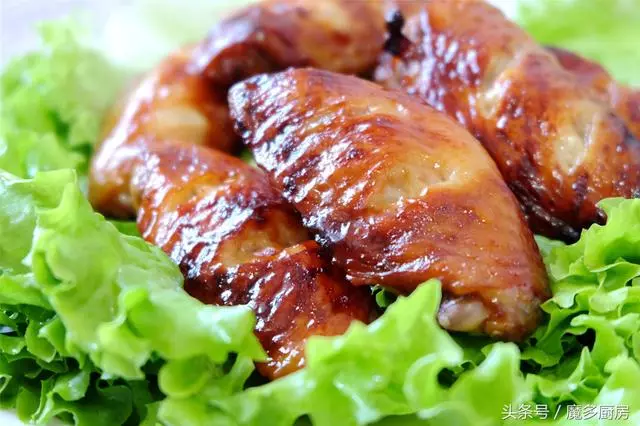 孩子們愛吃的烤雞翅,腌制雞翅我有秘方,只用這四種家常調味料