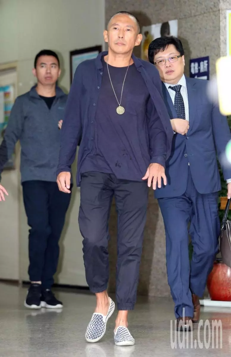 被誤認成鈕承澤遭狂罵 屈中恆無奈喊「不像」