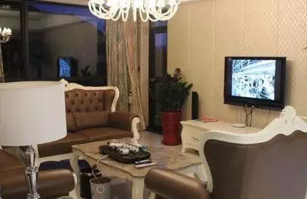 我來了月經,婆婆偏偏不讓我上廁所,得知真相,我甩了婆婆一巴掌! -