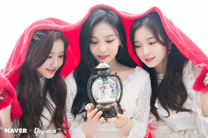 [GFRIEND][分享]181214 「忙內s」聖誕趴體張元英-嚴智-崔乂園華麗變身甜美又迷人！
