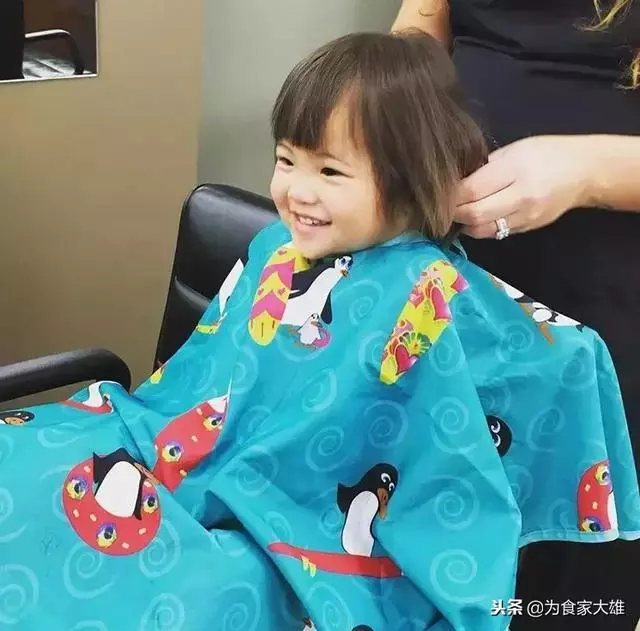 在愛中長大!4歲女孩「領養2年前後驚人對比」 一張張都讓父母暖哭:感謝妳願意來我身邊