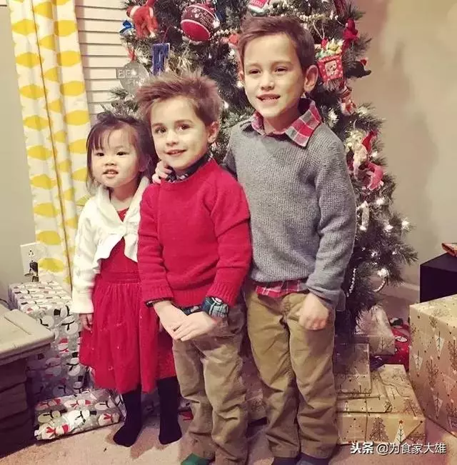 在愛中長大!4歲女孩「領養2年前後驚人對比」 一張張都讓父母暖哭:感謝妳願意來我身邊