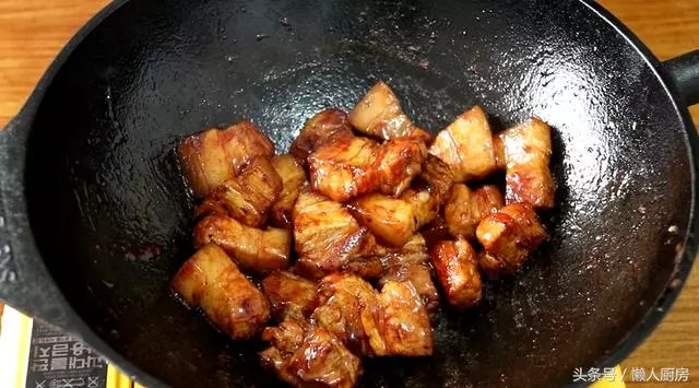 「一斤五花肉加2塊乳豆腐」試試這樣做,好吃不膩又特別下飯!