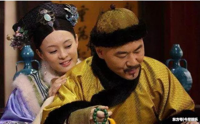 皇上走後,甄嬛為何「喊了三句皇上駕崩」?90%的人都沒看懂其中暗藏玄機!